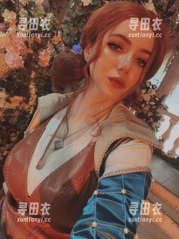 看！Alina Becker的粉色写真，真想用魔法把图集变成现实！