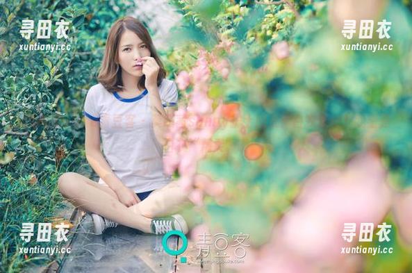QingDouKe青豆客 - 莫晓茜sunny护士图集：白衣天使？我看是白衣“精灵”啊