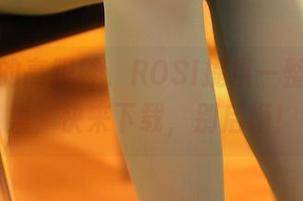 舍不得的高跟鞋，ROSI提供一整套写真集，快来下载，别后悔！
