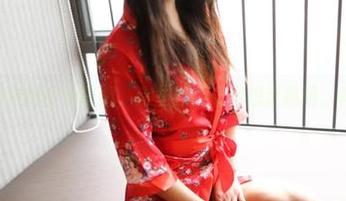 ROSI的定制空姐制服，这些图片让你想走机场，真有趣！
