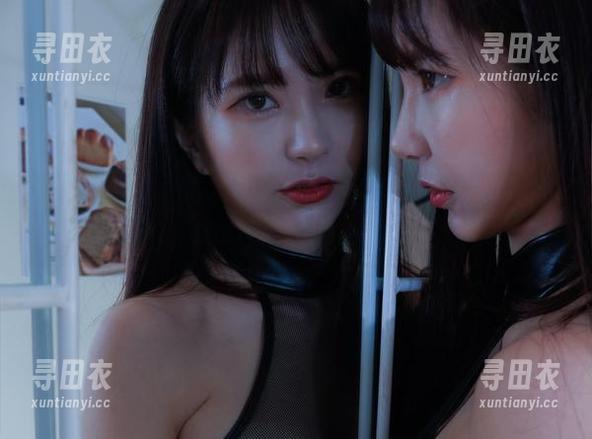 在线小秀：Seoyool(서율)的微型比基尼，有多少美图能抵御这个夏天的热浪？
