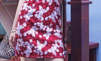 TouTiao头条女神 - 张梓然的双人写真合集，肢体语言在诉说着些啥？