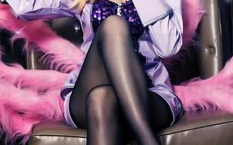 TouTiao头条女神 - 不一样的白一晗，最新写真让职业装Peekaboo