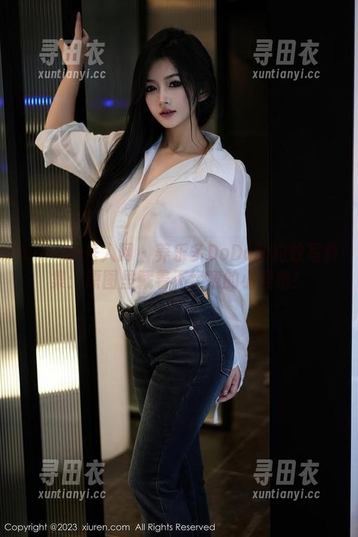 Xiuren秀人网-养乐多DoDo Xiuren秀人网 - 养乐多DoDo的豹纹写真集:原图里藏着不经意的小怪癖!