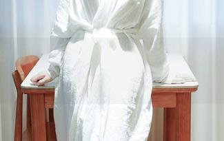 Xiuren秀人网 - 私房图集：周jojobaby小心！你穿蕾丝了吗？