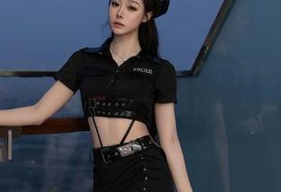 Xiuren秀人网 - 油亮与真实接轨：娜露selena的精选图片让人心痒痒