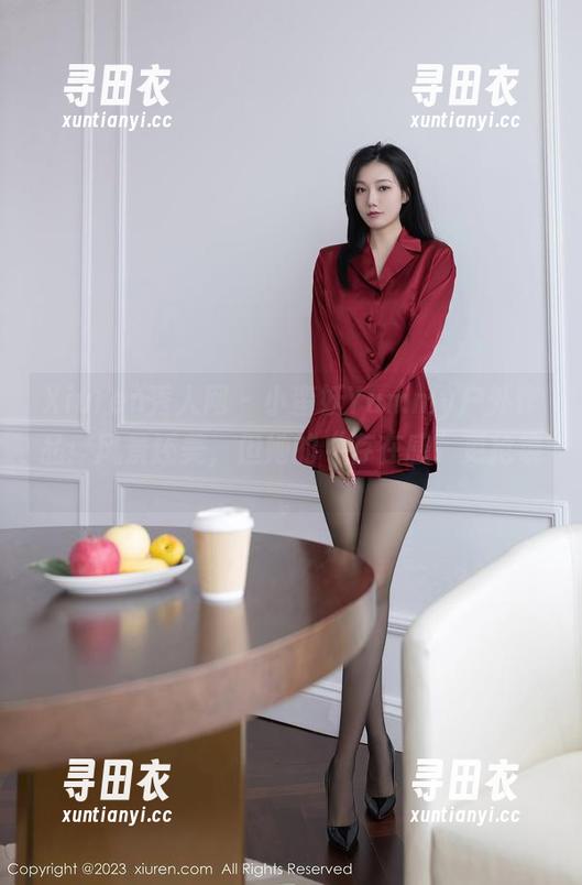 Xiuren秀人网-小蛮妖Yummy Xiuren秀人网 - 小蛮妖Yummy户外作品:风景还美,但她的“存在感”更抢镜。