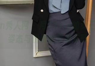 Xiuren秀人网 - 月夕Lily的女王图册：姿态与优雅的完美交融