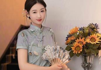 Xiuren秀人网 - 沐沐baby浴室情景剧：洗澡时的表情合集，让你忍俊不禁！
