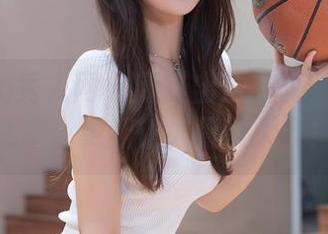 Xiuren秀人网 - 新鲜出炉的糯美子肉丝美图，更新让人胃口大开！