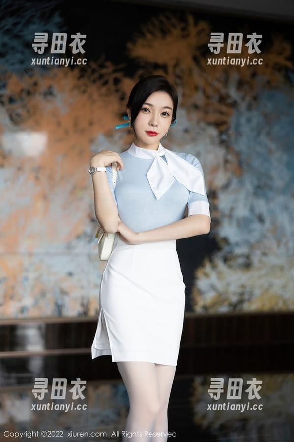 Xiuren秀人网 - 谢小蒽的私房图集：看着制服，思绪难以放空