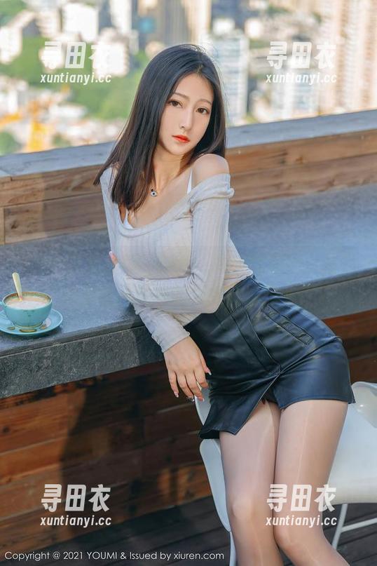 YouMi尤蜜荟 - Egg_尤妮丝的镂空作品，像是随风而舞的裙摆：好想卷进去