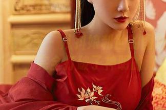 YouMi尤蜜荟 - 从抖娘利世的图包里跳出来的少女，完全打破了神明的潮流定位