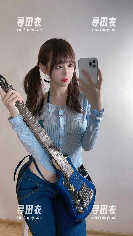 看miko酱ww在冬季的温泉里，图片的每一帧都让人想掺一脚