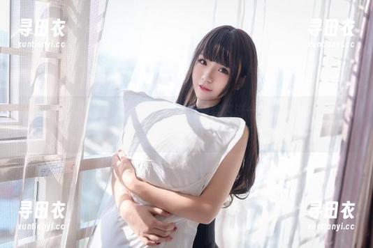 看yoko夏宅的豹纹精选写真，仿佛穿越进一幅色彩斑斓的画，就问你呢！