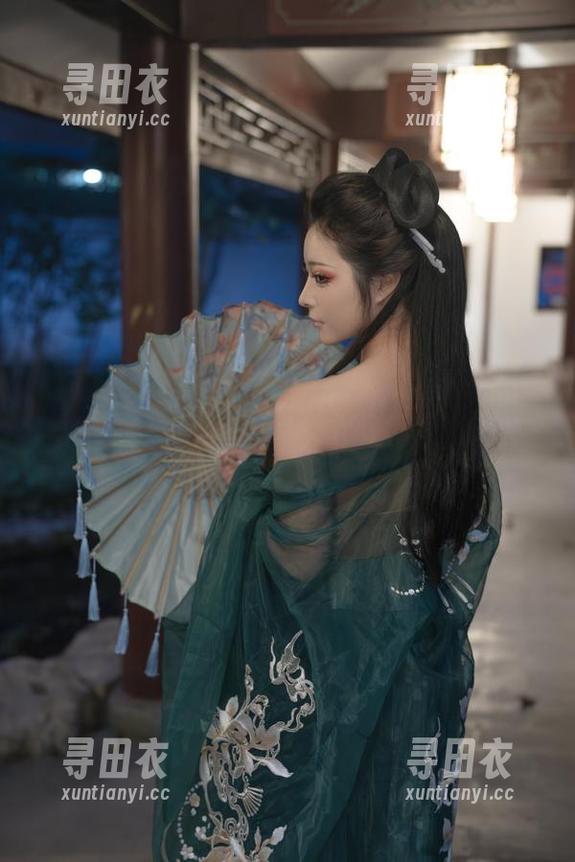 高清图册里的yuuhui玉汇，特级护理，多少眼妆都要投降。