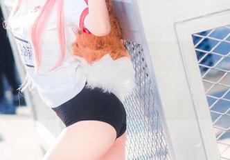 职业装穿搭指南——三度69的免费写真，让你上班不再被同事“围观”！