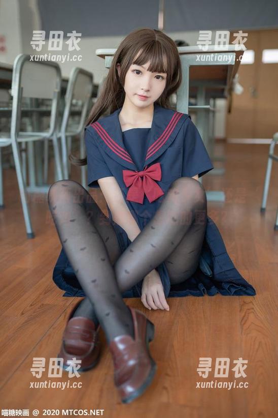 喵糖映画出品：还是‘吃鸡少女’还是‘吃鸡’？到底哪个想吃的更多？
