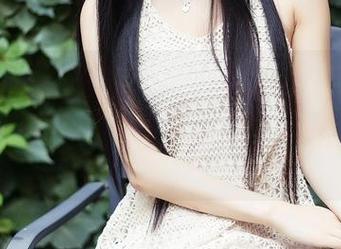 头条女神 - 分享李丽莎没带眼镜的样子，以及她戴上之后的高清反差…心理暗示有人懂吧？