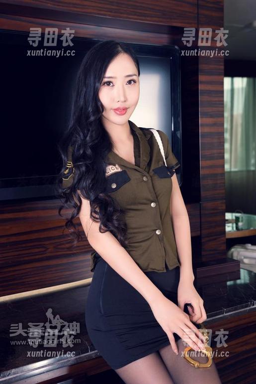 头条女神-火儿 头条女神 - 火儿的奶牛写真集:谁说奶牛不能性感?