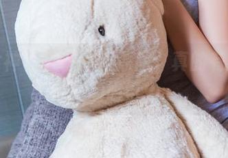 头条女神 - 蔡楠制服原图，真的有股说不上来的吸引力。