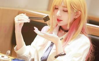 妍子坚不可摧的天台派对：拍照还能加点资源吗？