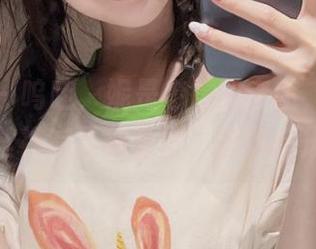 微密圈 - 呜哇，妮是老虎的套图，让我们对丝袜有了新爱好，难以自拔。