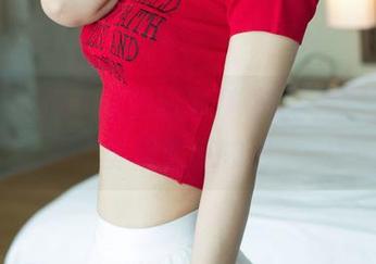 尤果网 - 穆菲菲的白衣梦-高清套图，画面里慢悠悠的白