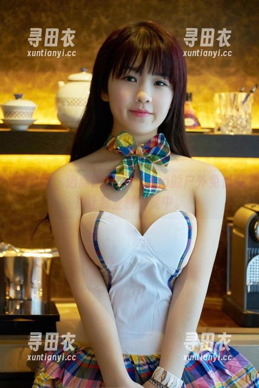 推女郎 - 逃离四堵墙，Lina的户外免费图片让我立刻幻觉中。