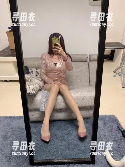 微密圈 - 最新图库上线！提袜少女泳衣，就是不让我想清楚。