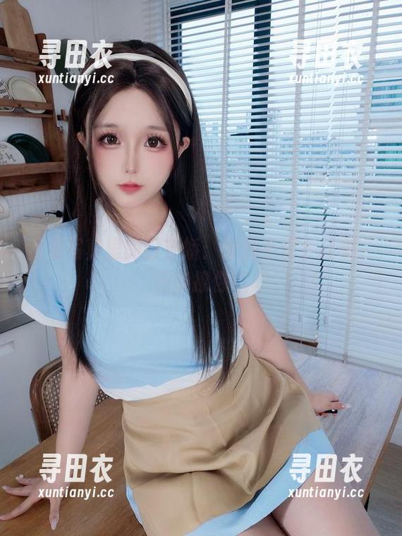 全集写真里的日奈娇：秘书不仅会打字，还能撩你哦