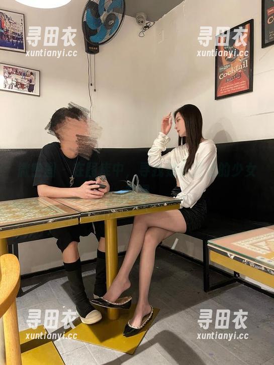 微密圈 - 在图库中，寻找是小逗逗的少女奇遇