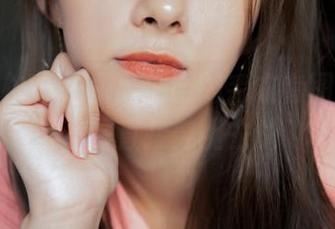 梦丝女神 - 免费！刘诺的毛衣套图，分享一波让人恨不得直接穿上去的стиль。