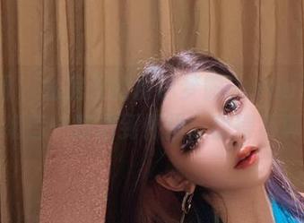 微密圈 - 私房里的粉色梦露veronica，像是奶昔一路滑到怀里，甜得不真实。