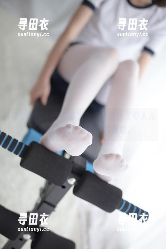 森萝财团-卉子 森萝财团 - 在校服里,卉子灵动又可人儿,资源就藏在这些照片里哦。