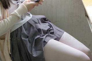 森萝财团 - 内部月下08：小夜的写真集，究竟有多大的微妙暗示？
