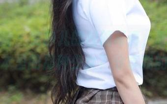 模范学院 - 文静儿的校服写真，哪个角色最像课本里的那种少女？分享我的错觉。