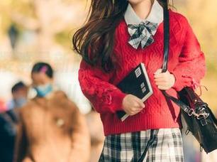 哟，看樱群最新旋转木马合集，莫名其妙想起儿时的游乐场！