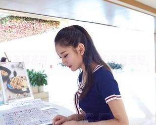 爱丝 - 小茹的美脚私拍，资源里的那份偷偷美好，谁能拒绝？