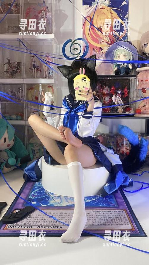 想要一组白栎Shirly的水手服高清写真？我已经准备好抛锚了！