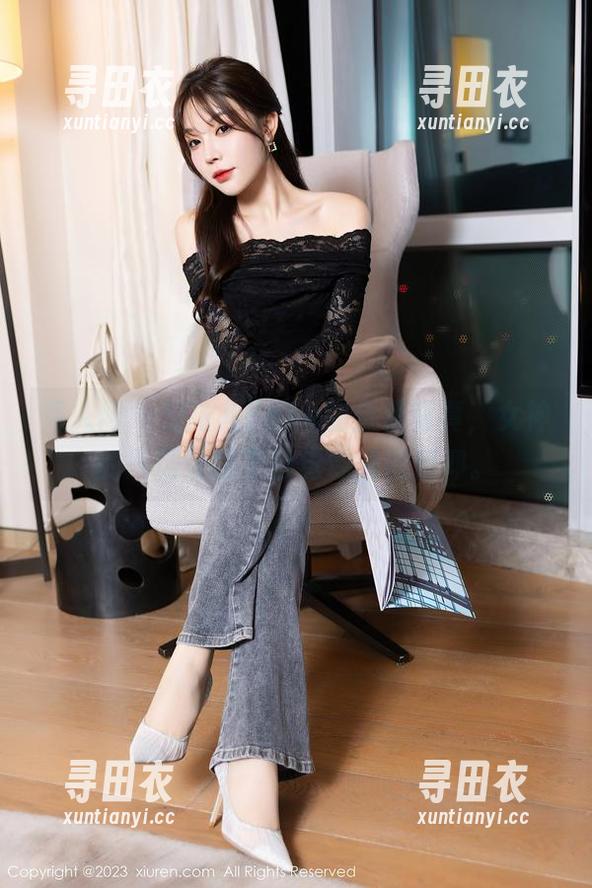 秀人网 - 刘飞儿Faye的全集写真，女神的气场让我不自觉地微微后仰。