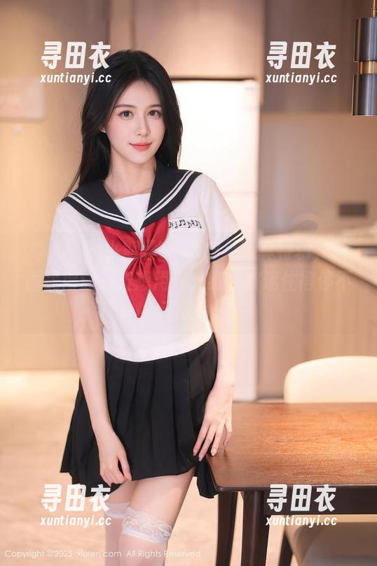 秀人网 - 小狐狸Sica户外写真特辑，画面美得让人直想用作壁纸，被迷住得停不下来！