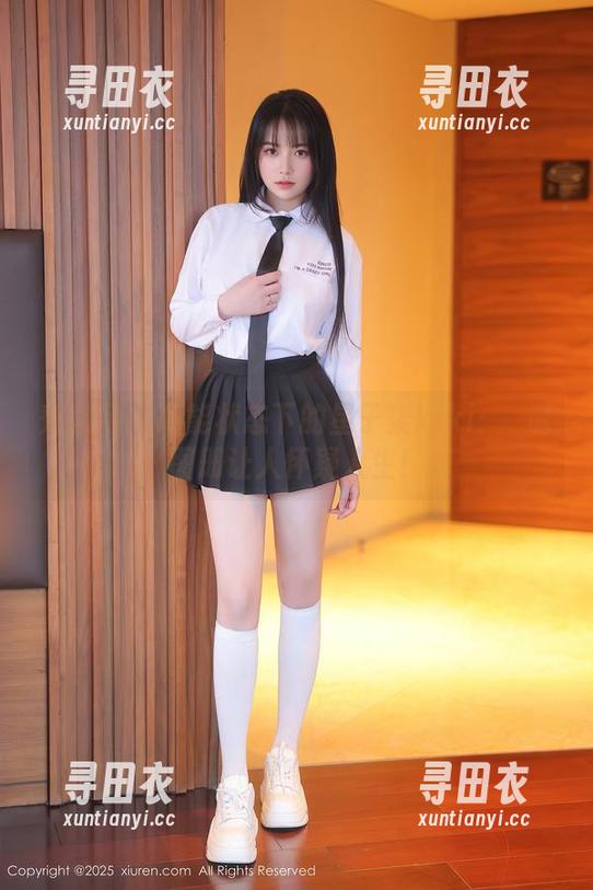 秀人网-星子柒kiki 秀人网 - 高能状态下的星子柒kiki:聖诞图册让人怀疑人生!