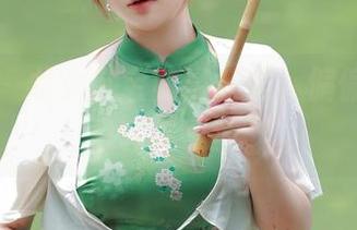 秀人网 - 龙女宝宝的浴缸照，偏偏在网盘里等你下载。