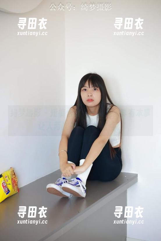 绮梦摄影 - 短裤合集——以凡，真有本事让人两次看一样的东西。