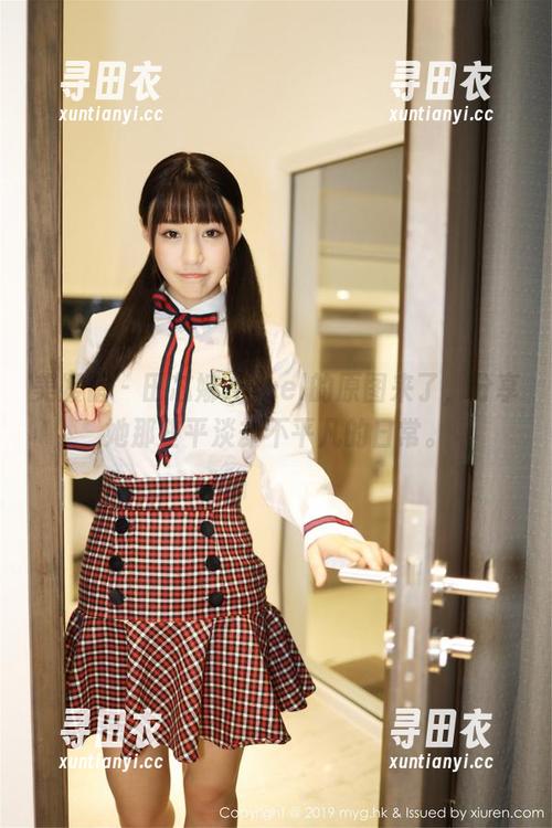 美媛馆 - 田芯娜Angel的原图来了，分享她那些平淡却不平凡的日常。