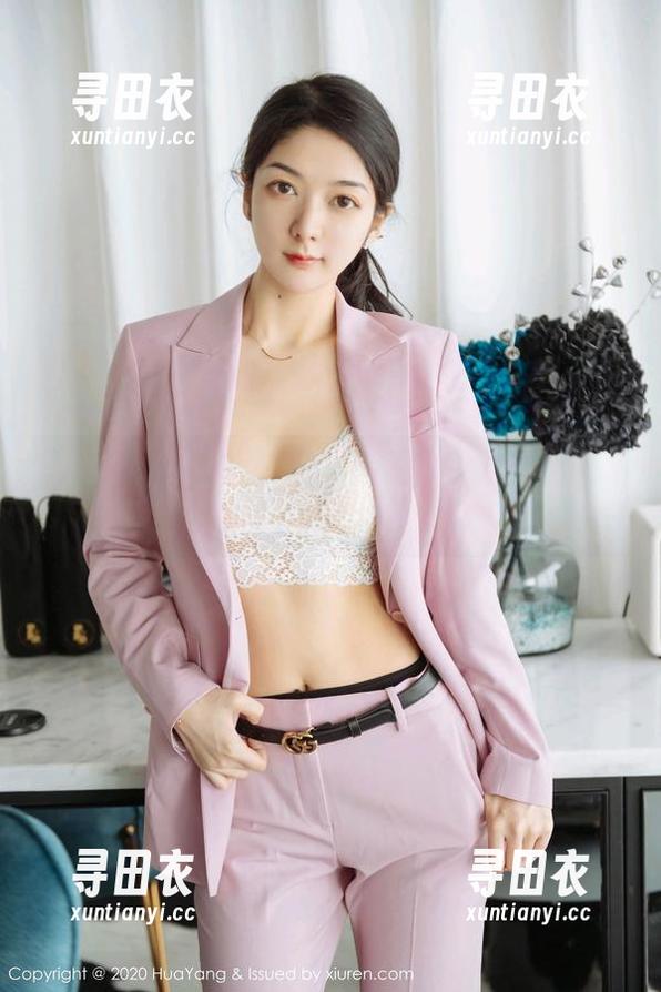 花漾show - 这些照片会不会让御姐们想自荐？赵惟依coco已经抢镜了啊。