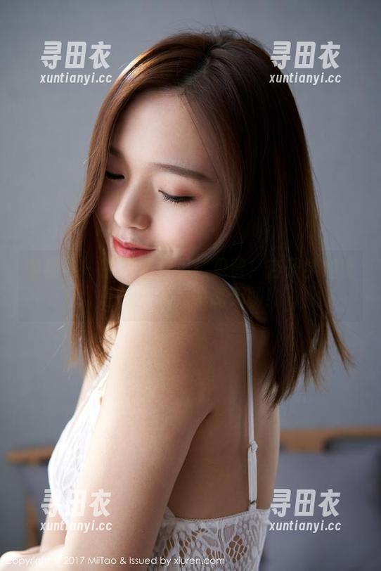 蜜桃社-杏子 蜜桃社 - 免费照片见仁见智!杏子学姐能让你和审美脱离无聊!