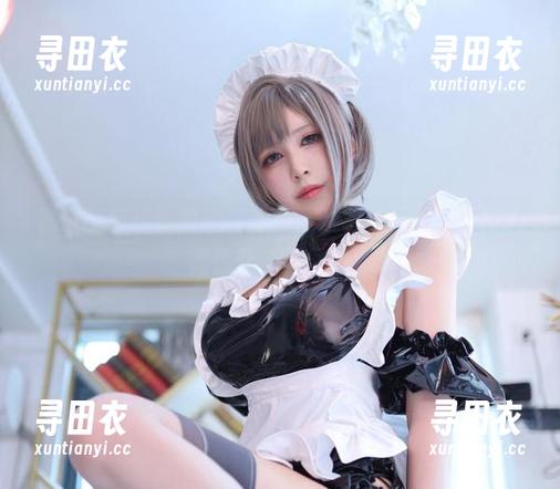 黑白御猫赫敏的最新写真，这特定范儿让任何人都想开个画展吧。